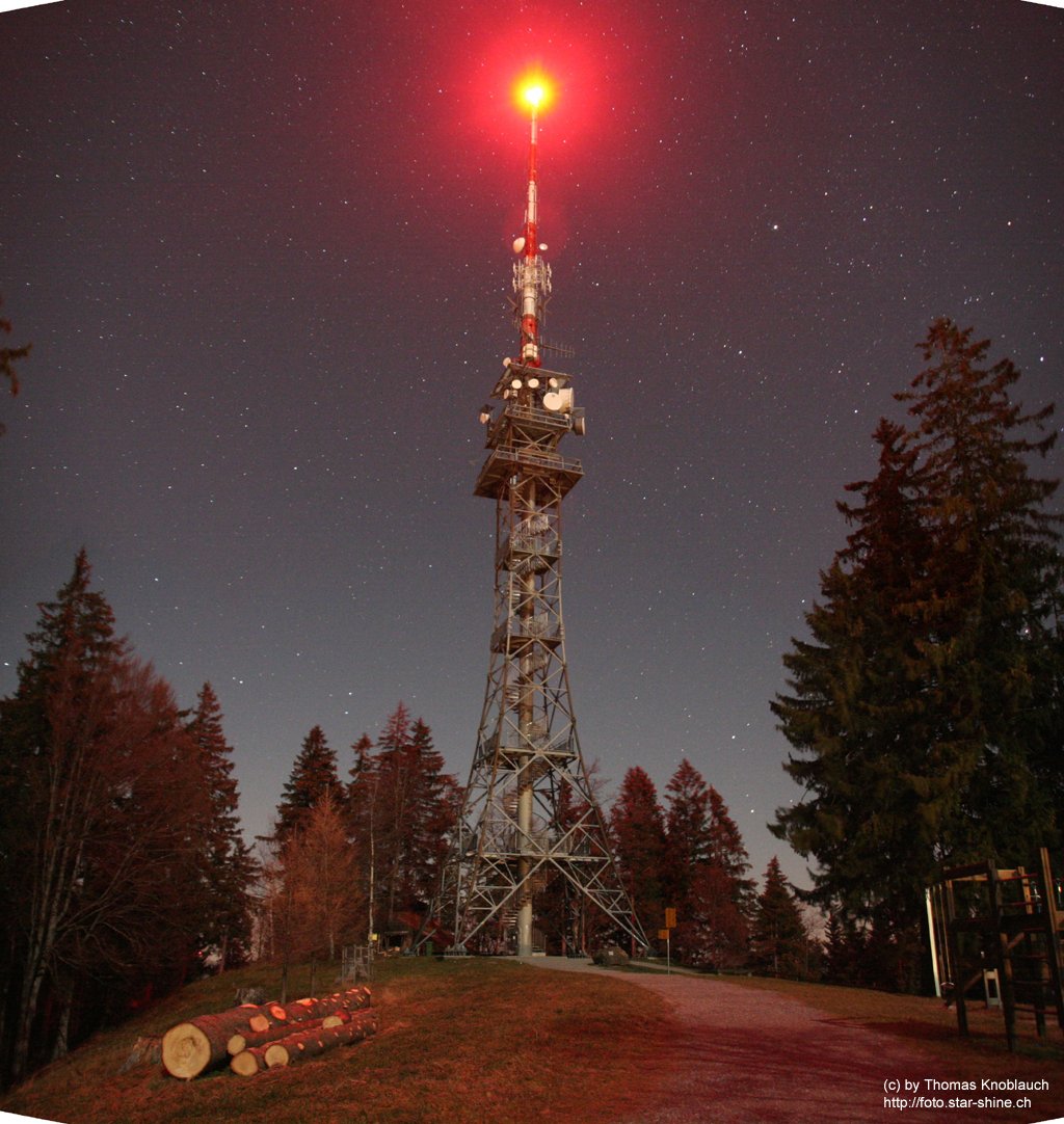 2006-11-28 - Bachtelturm nachts